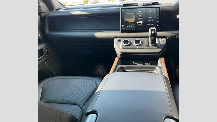 2022 Approved Land Rover Defender 110 Silicon Silver AWD D300 X