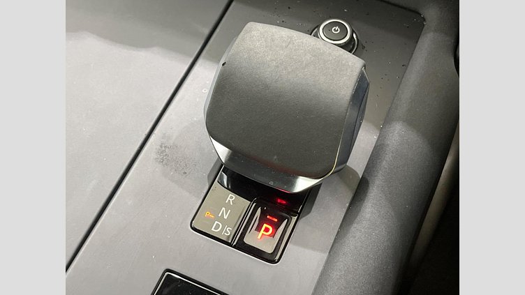 2023 認定中古車 Land Rover Discovery フジホワイト D300 AWD（オートマチック） METROPOLITAN EDITION