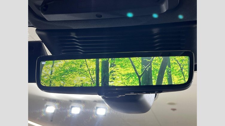 2025 認定中古車 Land Rover Discovery Sport サントリーニブラック D200マイルドハイブリッド（ディーゼル） 標準ホイール Landmark