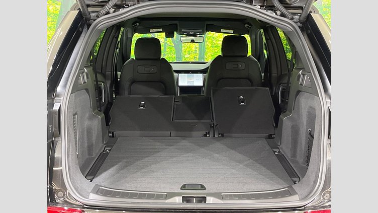 2025 認定中古車 Land Rover Discovery Sport サントリーニブラック D200マイルドハイブリッド（ディーゼル） 標準ホイール Landmark