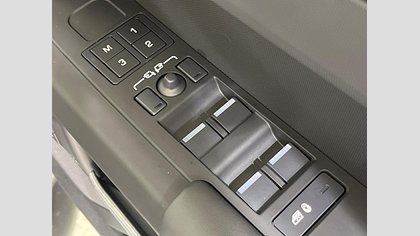 Defender 110 36