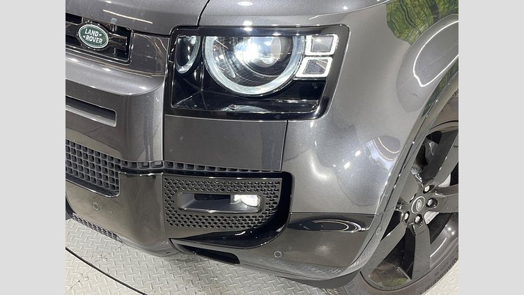 2025 認定中古車 Land Rover Defender 110 カルパチアングレイ 
D350 ディーゼルマイルドハイブリッド URBAN BEAT EDITION