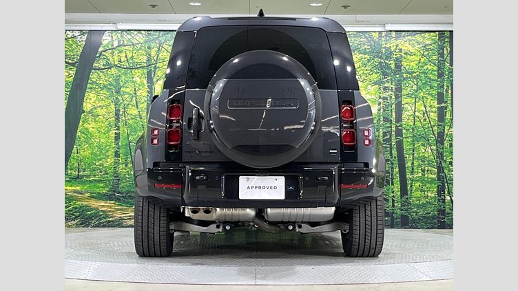 2025 認定中古車 Land Rover Defender 110 カルパチアングレイ 
D350 ディーゼルマイルドハイブリッド URBAN BEAT EDITION