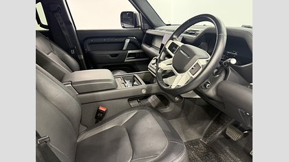 Defender 110 2