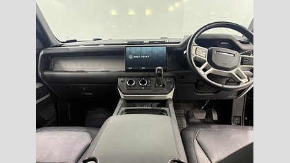 Defender 110 3