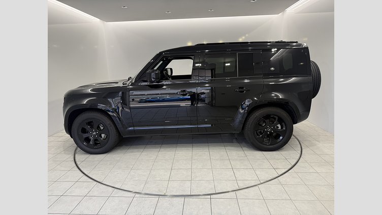 2023 認定中古車 Land Rover Defender 110 Santorini Black 3.0 litre i6D​ 110X-Dynamic　HSE　D300　 エアサスペンション
