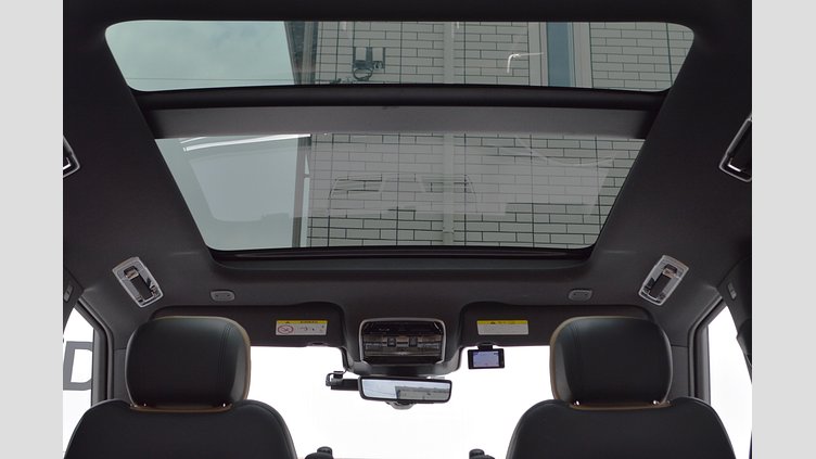 2023 認定中古車 Land Rover Range Rover Sport フジホワイト 3.0リッター6気筒300PSターボチャージドディーゼルMHEV（オートマチック） DYNAMIC HSE