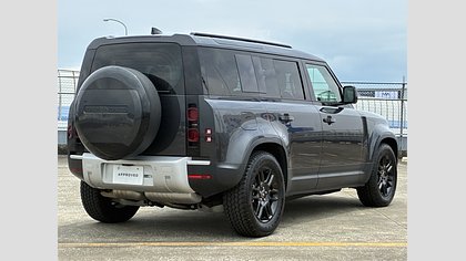 Defender 110 5