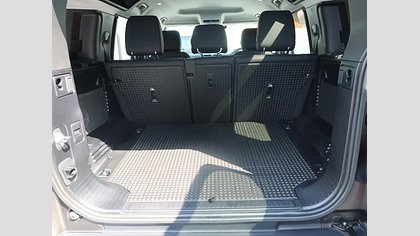 Defender 110 56
