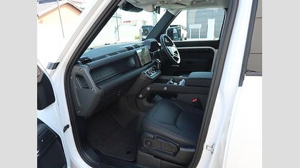 Defender 110 2