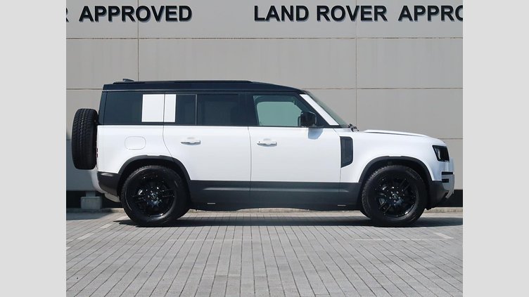 2025 認定中古車 Land Rover Defender 110 フジホワイト D350 ディーゼルマイルドハイブリッド S