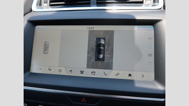 2019 認定中古車 Jaguar E-Pace Fuji White 2.0 litre i4D Diesel S