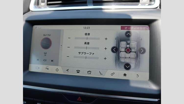 2019 認定中古車 Jaguar E-Pace Fuji White 2.0 litre i4D Diesel S