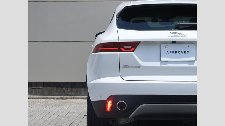 2019 認定中古車 Jaguar E-Pace Fuji White 2.0 litre i4D Diesel S