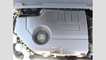 E-Pace 52