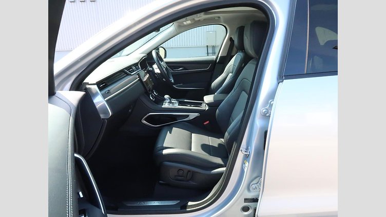 2022 認定中古車 Jaguar F-Pace ハクバシルバー D204 AWD（オートマチック）MHEV S