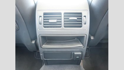 F-Pace 69