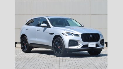 F-Pace 61
