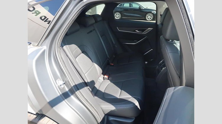 2022 認定中古車 Jaguar F-Pace ハクバシルバー D204 AWD（オートマチック）MHEV S