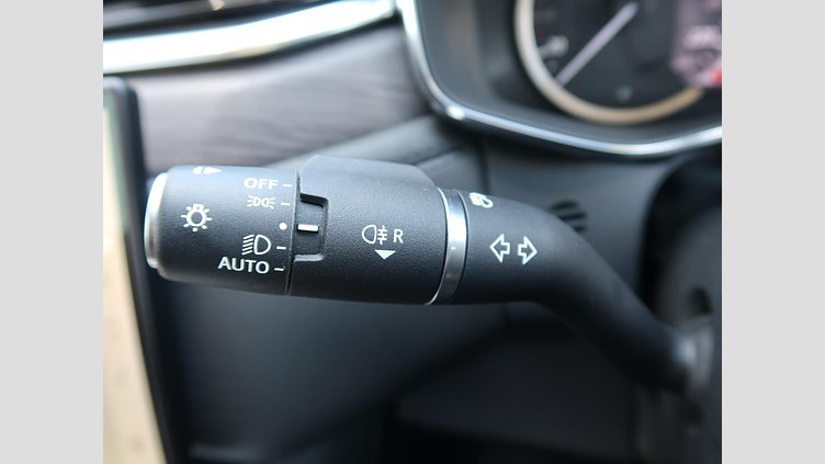 2022 認定中古車 Jaguar F-Pace ハクバシルバー D204 AWD（オートマチック）MHEV S
