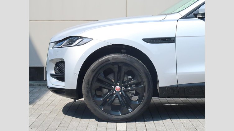 2022 認定中古車 Jaguar F-Pace ハクバシルバー D204 AWD（オートマチック）MHEV S