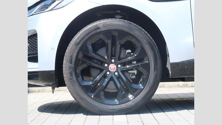 2022 認定中古車 Jaguar F-Pace ハクバシルバー D204 AWD（オートマチック）MHEV S