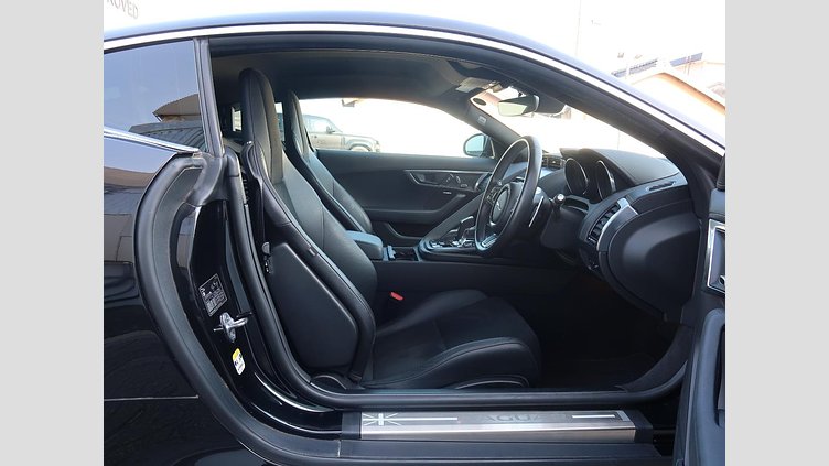 2018 認定中古車 Jaguar F-Type Santorini Black ガソリン Ｒ－ダイナミック クーペ