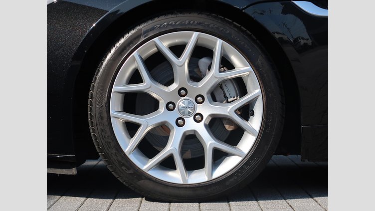 2018 認定中古車 Jaguar F-Type Santorini Black ガソリン Ｒ－ダイナミック クーペ