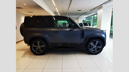 Defender 90 12