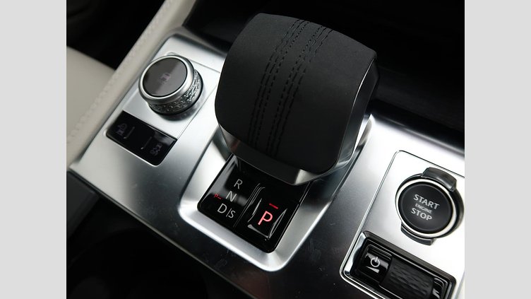 2022 認定中古車 Jaguar F-Pace ブルーファイアブルー P250 AWD（オートマチック） R-DYNAMIC BLACK
