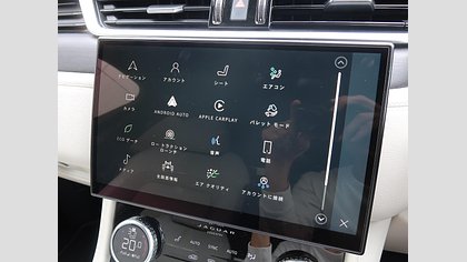 F-Pace 56