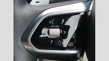 F-Pace 62