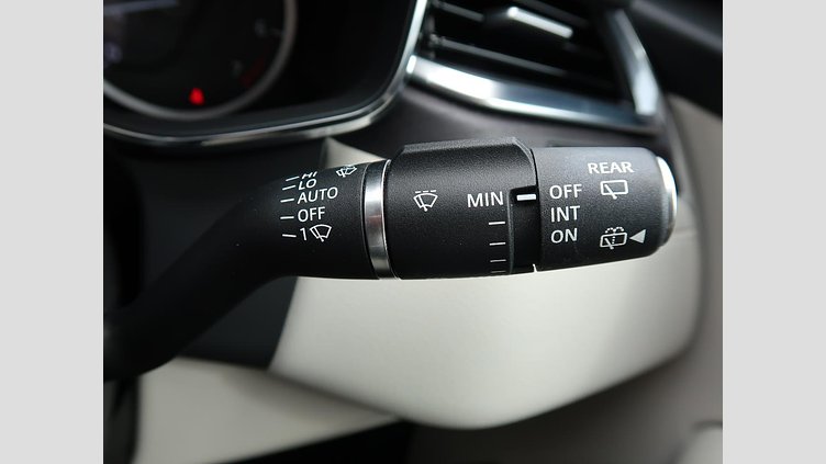 2022 認定中古車 Jaguar F-Pace ブルーファイアブルー P250 AWD（オートマチック） R-DYNAMIC BLACK