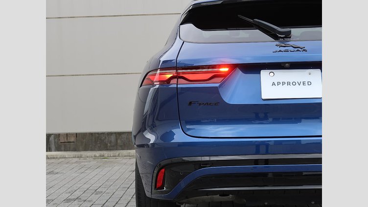 2022 認定中古車 Jaguar F-Pace ブルーファイアブルー P250 AWD（オートマチック） R-DYNAMIC BLACK