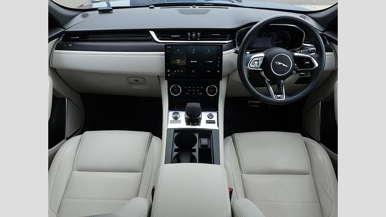 2022 認定中古車 Jaguar F-Pace ブルーファイアブルー P250 AWD（オートマチック） R-DYNAMIC BLACK