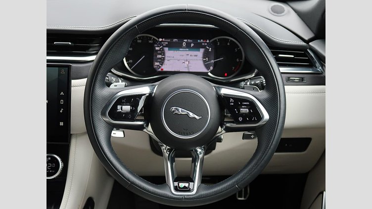 2022 認定中古車 Jaguar F-Pace ブルーファイアブルー P250 AWD（オートマチック） R-DYNAMIC BLACK