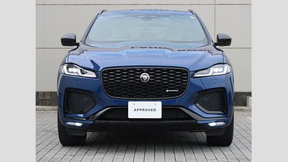 F-Pace 21