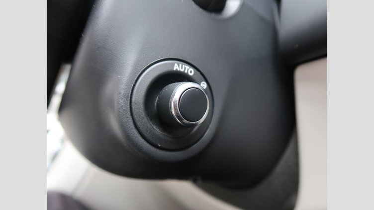 2022 認定中古車 Jaguar F-Pace ブルーファイアブルー P250 AWD（オートマチック） R-DYNAMIC BLACK