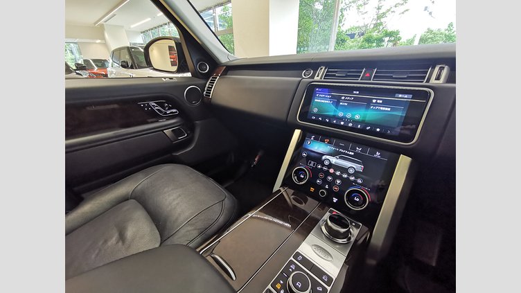 2019 認定中古車 Land Rover Range Rover カルパチアングレイ 3.0リッターTDV6ディーゼル（258 PS） スタンダードホイールベース VOGUE
