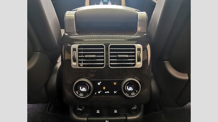 2019 認定中古車 Land Rover Range Rover カルパチアングレイ 3.0リッターTDV6ディーゼル（258 PS） スタンダードホイールベース VOGUE