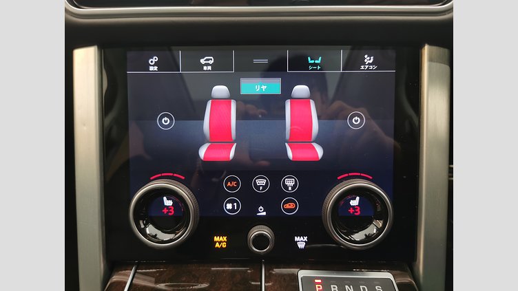 2019 認定中古車 Land Rover Range Rover カルパチアングレイ 3.0リッターTDV6ディーゼル（258 PS） スタンダードホイールベース VOGUE