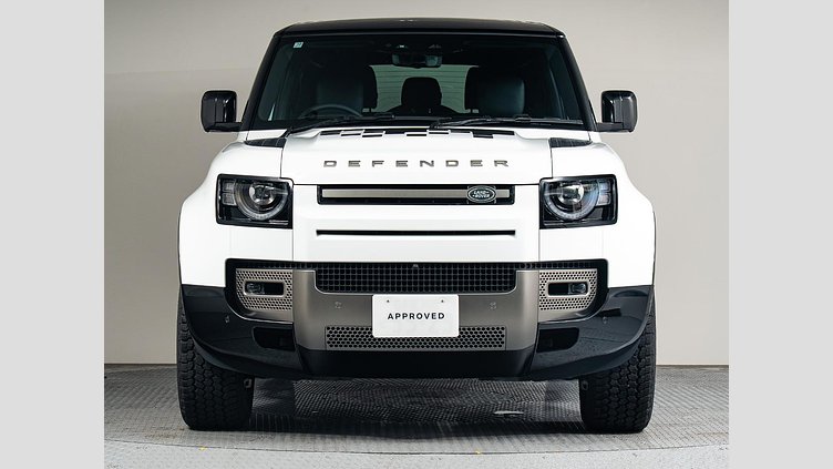 2025 認定中古車 Land Rover Defender 90 フジホワイト D350 ディーゼルマイルドハイブリッド X-Dynamic HSE