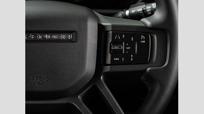 Defender 90 28