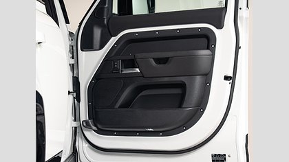 Defender 110 35