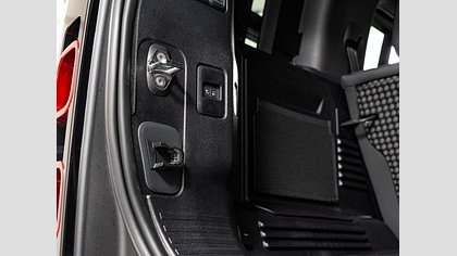 Defender 110 38