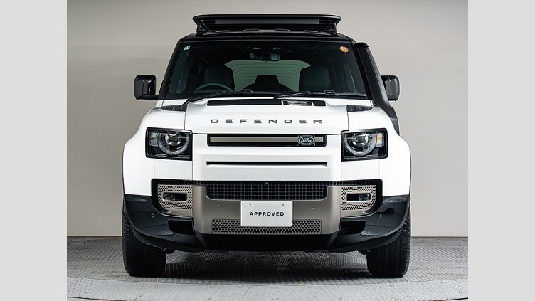 2025 認定中古車 Land Rover Defender 110 フジホワイト D350 ディーゼルマイルドハイブリッド X-Dynamic SE