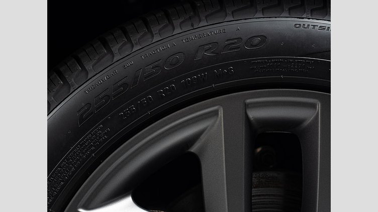 2024 認定中古車 Land Rover Range Rover Velar シャラントグレイ D200マイルドハイブリッド（ディーゼル） スタンダードホイールベース Dynamic SE