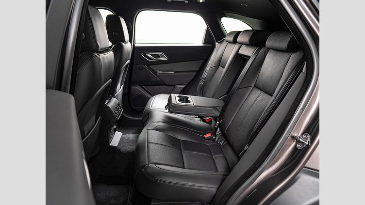 2024 認定中古車 Land Rover Range Rover Velar シャラントグレイ D200マイルドハイブリッド（ディーゼル） スタンダードホイールベース Dynamic SE