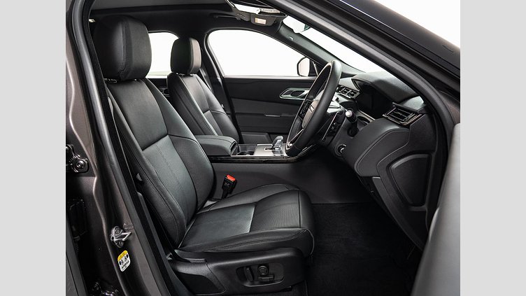 2024 認定中古車 Land Rover Range Rover Velar シャラントグレイ D200マイルドハイブリッド（ディーゼル） スタンダードホイールベース Dynamic SE