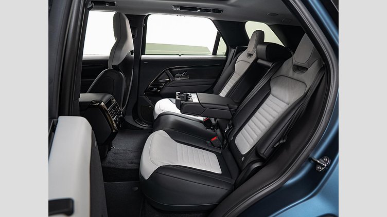 2024 認定中古車 Land Rover Range Rover Sport ブルーネブラ - サテンフィニッシュ P635マイルドハイブリッド スタンダードホイールベース SV Edition Two